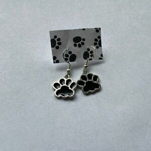 🐾 silver paw print dangling earrings 🐾